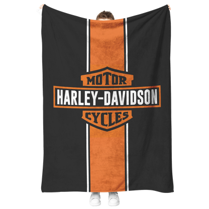 Harley-Davidson_Fleece_Blanket_Motorcycl_V_Blanket_Model_Mockup.png_15616975