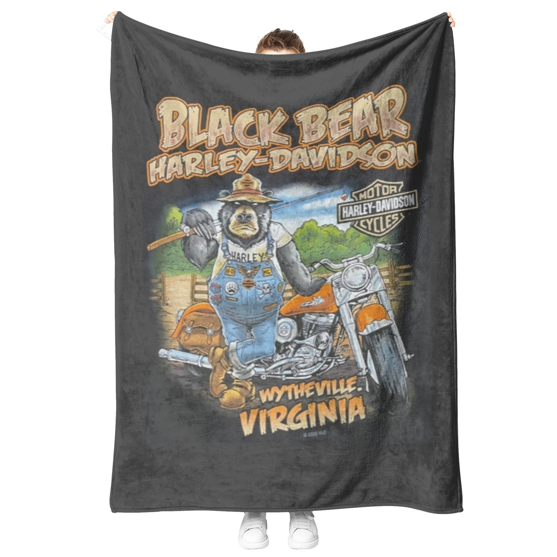 Harley_Davidson_Black_Bear_Blanket_Gift__V_Blanket_Model_Mockup.png
