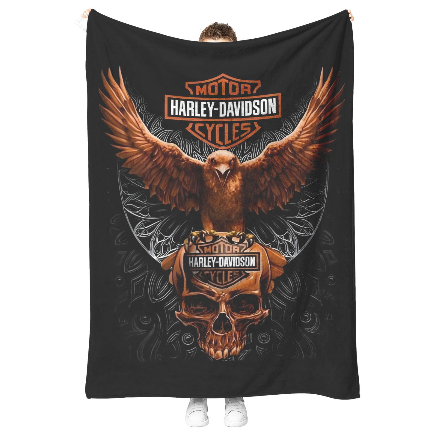 Harley_Davidson_Majestic_Eagle_Winged_Fl_V_Blanket_Model_Mockup.png_15666746
