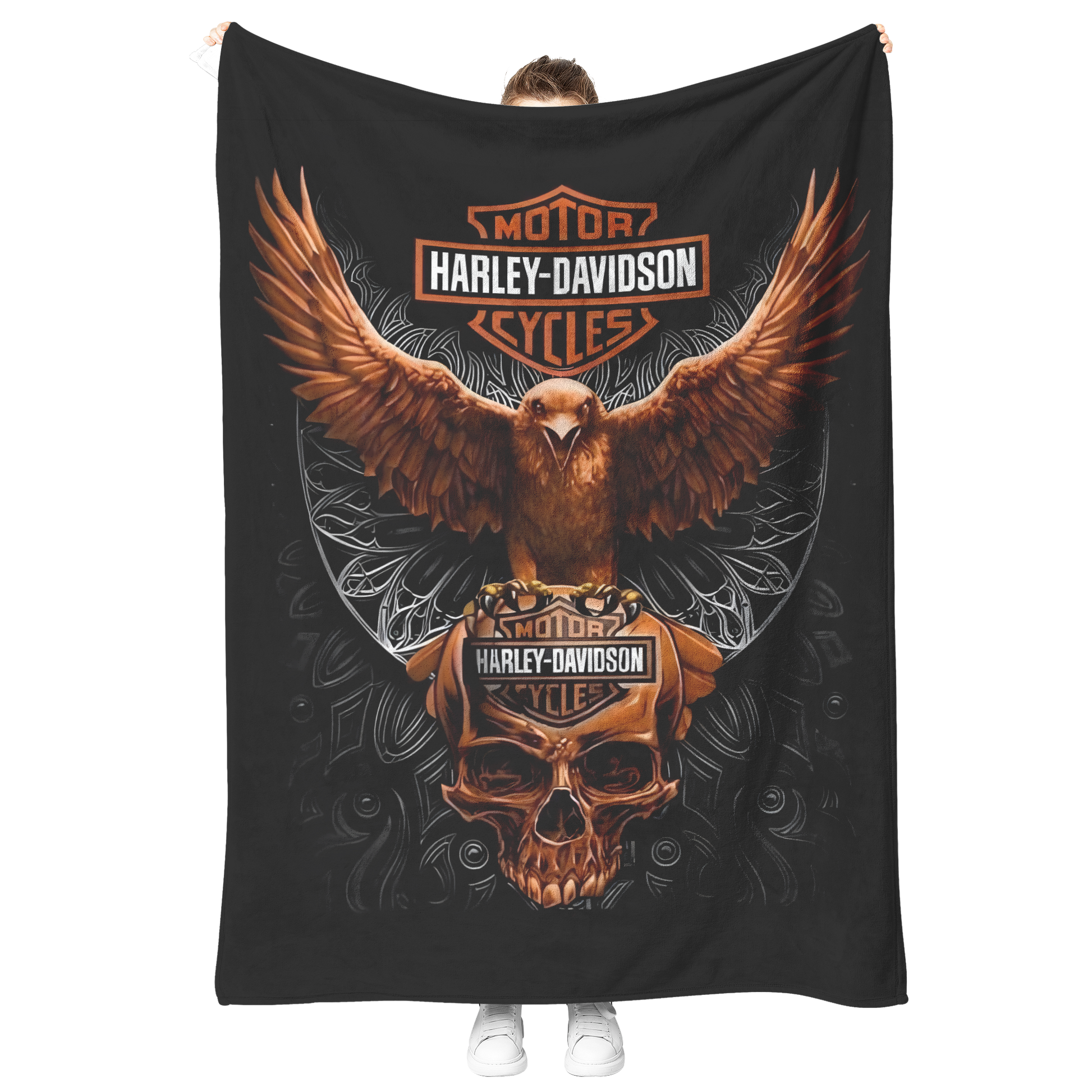 Harley_Davidson_Majestic_Eagle_Winged_Fl_V_Blanket_Model_Mockup.png_15666746