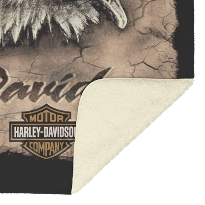 Harley_Davidson_Rugged_Eagle_Blanket_Gif_V_Blanket_Sherpa_Mockup.png