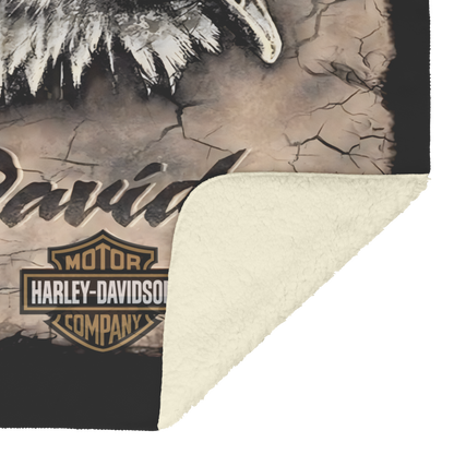 Harley_Davidson_Rugged_Eagle_Blanket_Gif_V_Blanket_Sherpa_Mockup.png