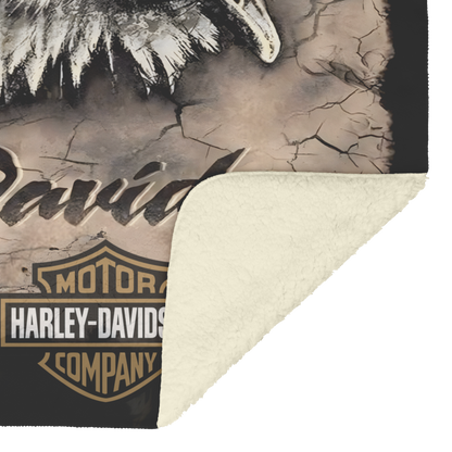 Harley_Davidson_Rugged_Eagle_Blanket_Gif_V_Blanket_Sherpa_Mockup.png_15933633