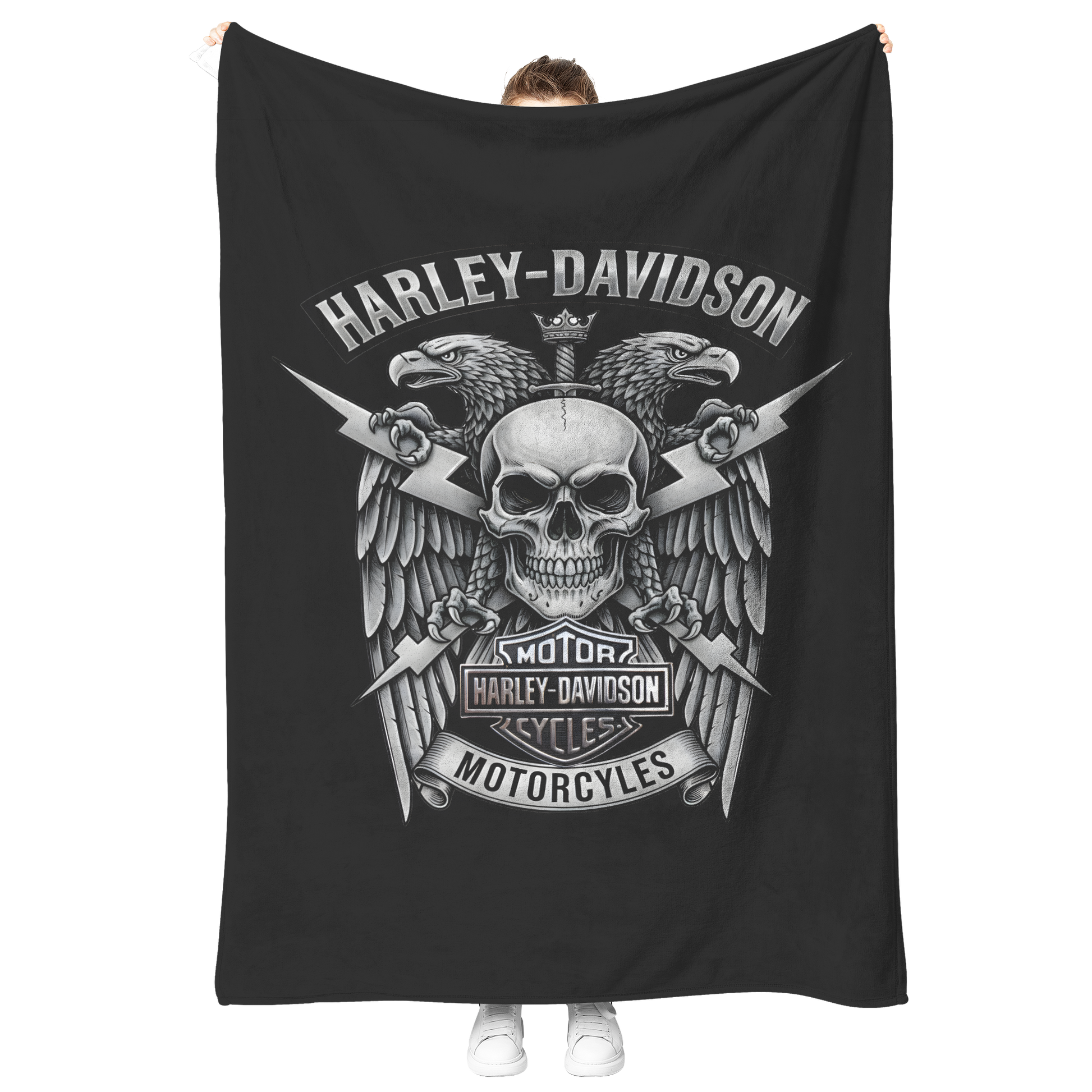 Harley_Davidson_Unleash_the_Legend_Soft__V_Blanket_Model_Mockup.png_15474376