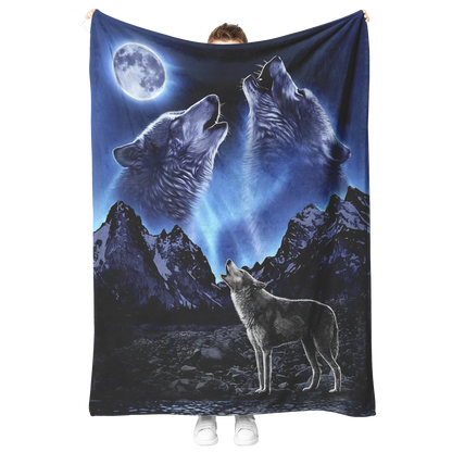 Howling_Wolf_Call_of_the_wild_Super_Soft_V_Blanket_Model_Mockup.png