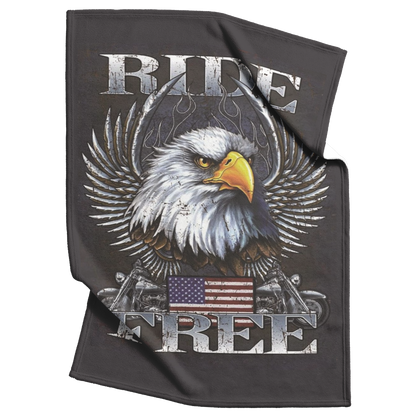 Legend_Ride_Free_American_Bald_Eagle_Bik_V_Blanket_Top_Bottom_Folds_Mockup.png