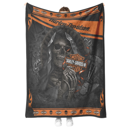 Reapers_Ride_Harley_Davidson_Velveteen__V_Blanket_Model_Mockup.png