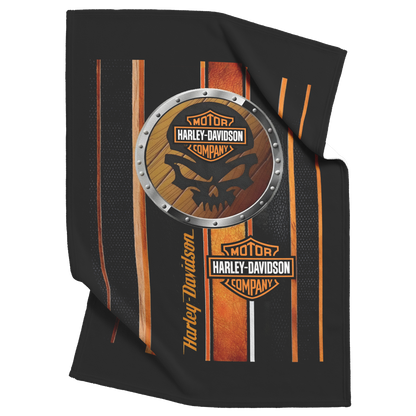 Skull_Shield_Willie_G_Harley_Davidson_Ve_V_Blanket_Top_Bottom_Folds_Mockup.png_15666790