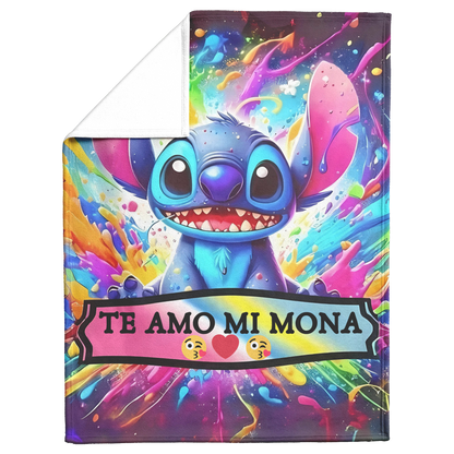 TE_AMO_MI_MONA_V_Blanket_Fold_Mockup.png