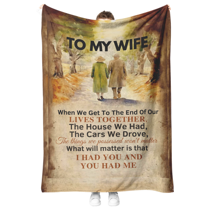 To_My_Wife_Retro_Mink_Fleece_Blanket_Xma_V_Blanket_Model_Mockup.png